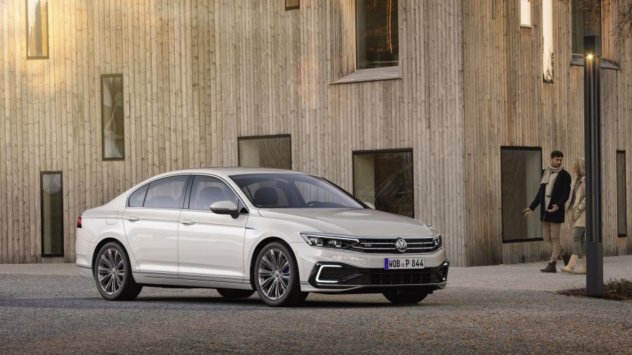  Volkswagen Passat GTE (B8) 2019 года  (WW) (фото 1 из 8)